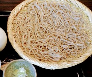 浅草にある人気そば屋のおざわのざる蕎麦